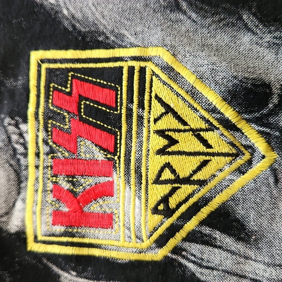 Kiss army tshirt in medium - Picture 8 of 10